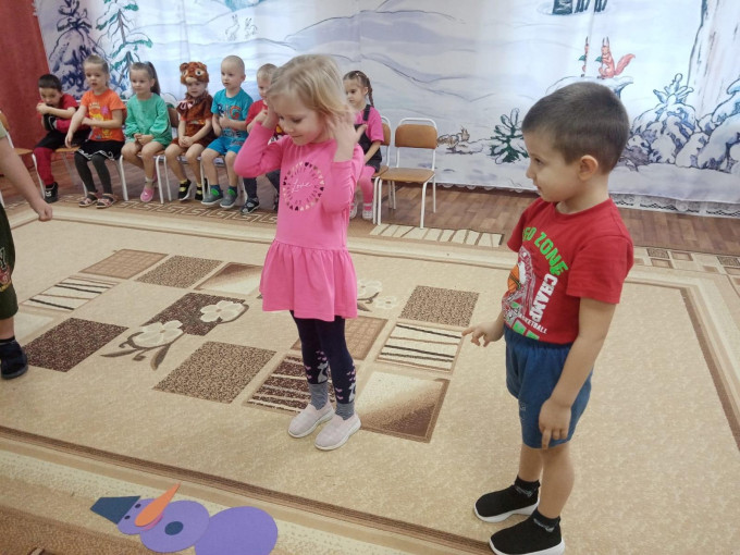 Развлечение "Зимушка - зима пришла к нам в гости" Развлечение "Зимушка - зима пришла к нам в гости".